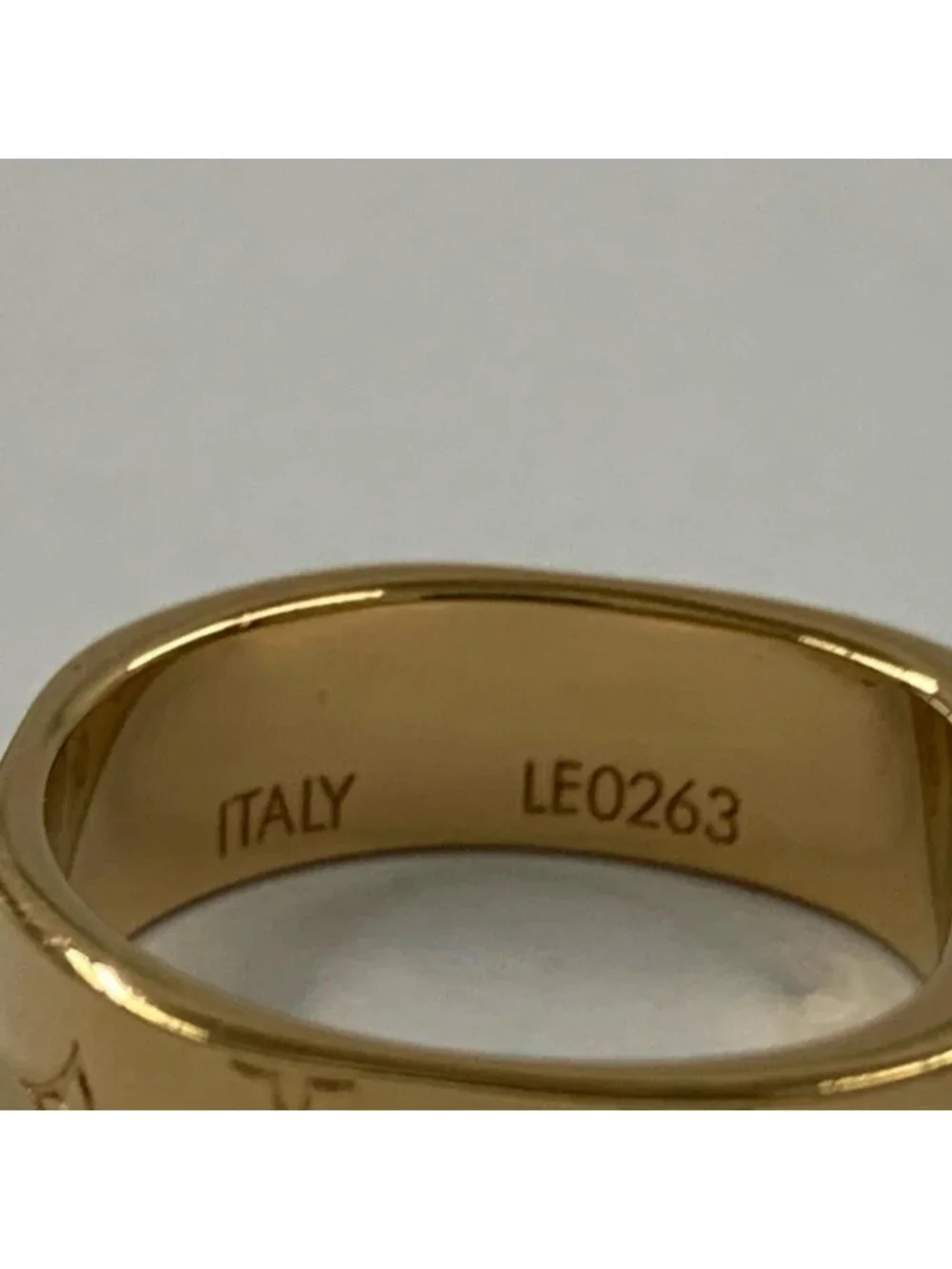 Louis Vuitton Nanogram S Ring Gold